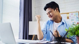 Thu nhập hấp dẫn với khoản thưởng liên tục hàng tháng lên đến 50 triệu / năm