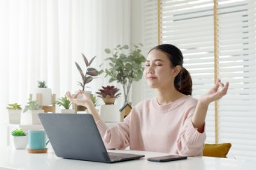 Hạnh phúc bằng cách an trú trong hiện tại