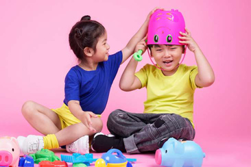 Sự tự tin của trẻ bắt đầu từ bố mẹ