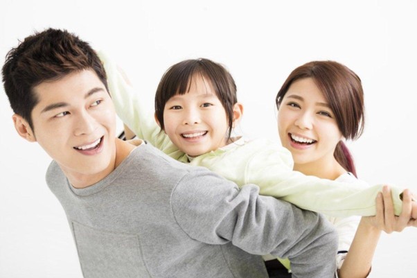 Lợi ích và kinh nghiệm mua bảo hiểm cho con bố mẹ nên biết