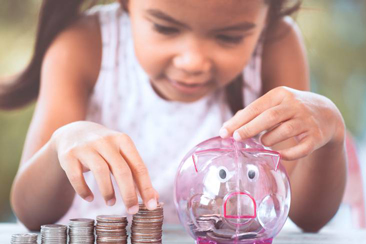 Những bài học tài chính "vỡ lòng" cha mẹ cần dạy con