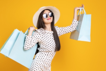 Hành động mua sắm theo cảm xúc của giới trẻ