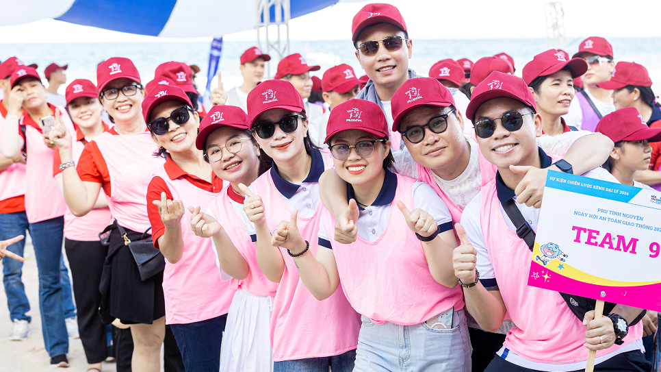 Các tình nguyện viên nhiệt tình và nhiều năng lượng trong các hoạt động của chương trình
