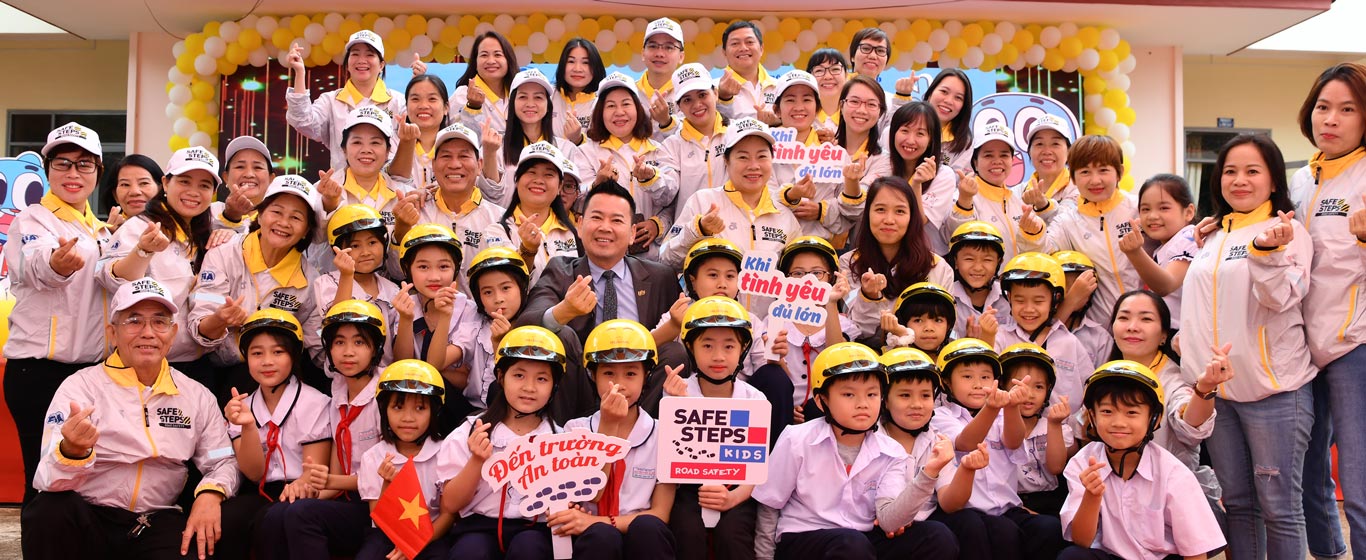 Safe steps kids road safety – Đến trường an toàn