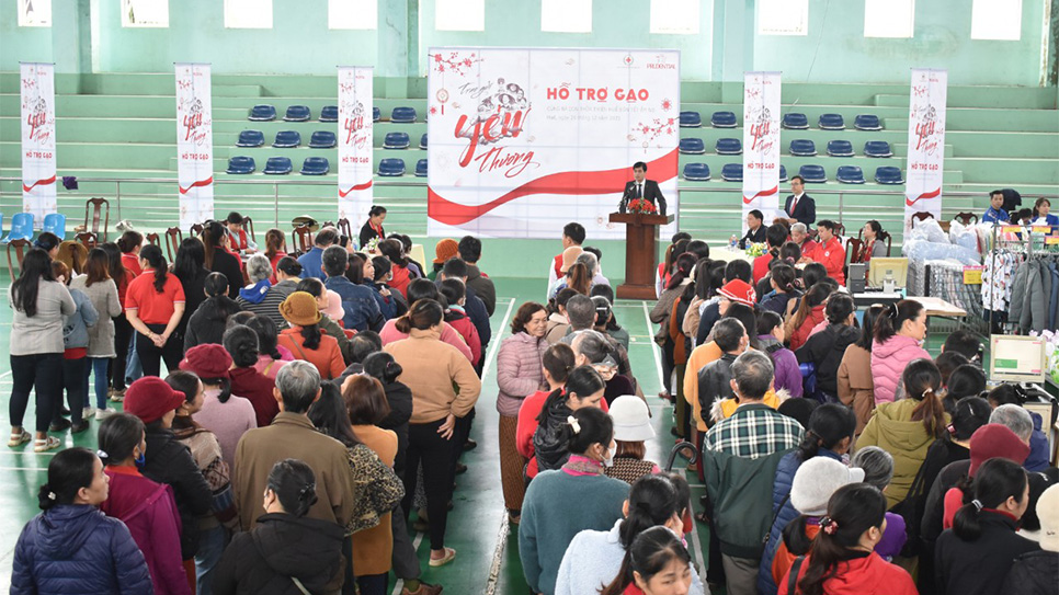 Hỗ trợ tiểu thương tại chợ Khe Tre