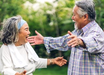 Bảo hiểm cho người già: Cần hiểu đủ, chọn đúng