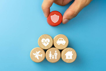 Dừng hợp đồng bảo hiểm từ những năm đầu, ai sẽ chịu thiệt?