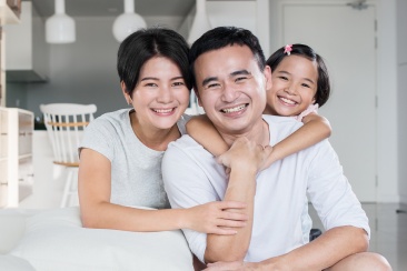 Mua bảo hiểm cho con đến 18 tuổi: Xu hướng mới của phụ huynh hiện đại