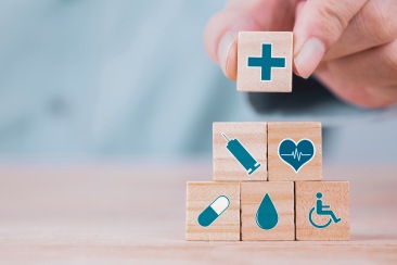 Sự tương đồng giữa mua bảo hiểm nhân thọ và tiêm vaccine