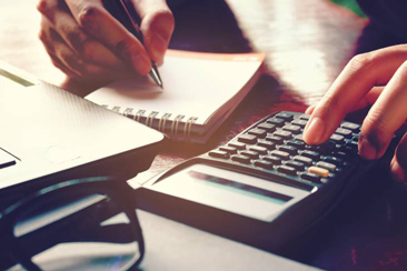 Cách quản lý chi tiêu hàng tháng trong gia đình | Prudential Việt Nam