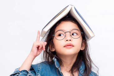 Trẻ em bị cận thị có chữa được không? Cách điều trị thế nào?