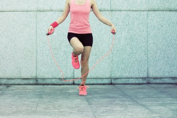 Dành 6 phút nhảy dây mỗi ngày để sở hữu cơ thể săn chắc