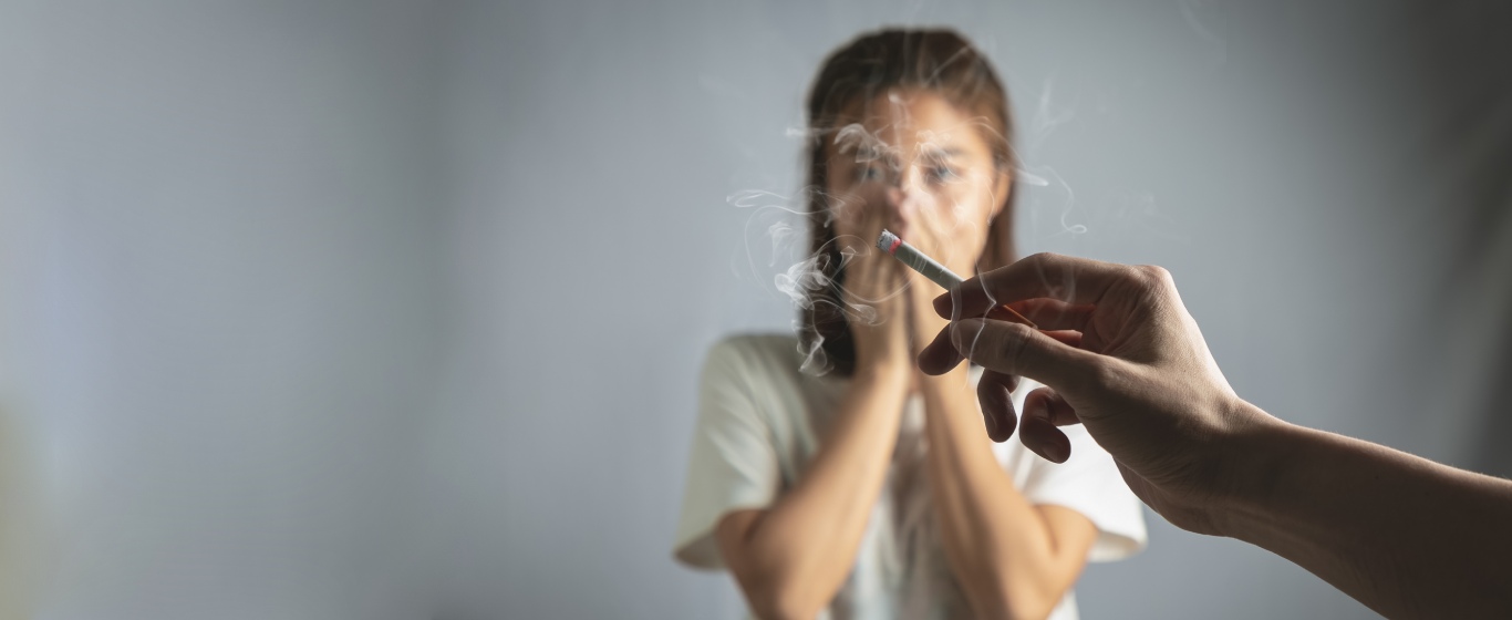 Hút thuốc lá thụ động