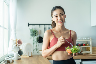 Từ hoa hậu quý cô đến hoa hậu quý bà - Phụ nữ tuổi nào cũng cần phải đẹp