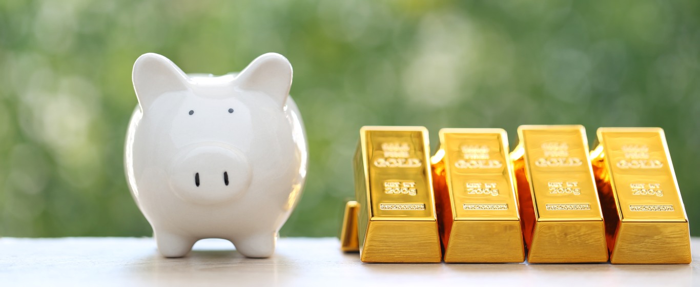 có 50 triệu nên mua vàng hay gửi tiết kiệm