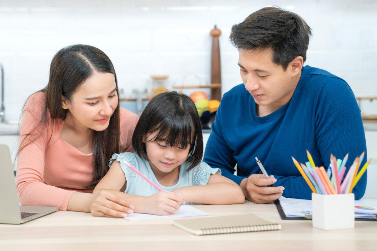 bao-hiem-an-sinh-giao-duc-la-gi-co-nen-mua-cho-con-khong-1200x800-3