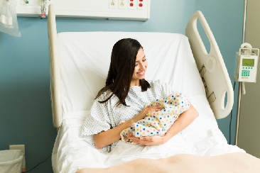 Chi phí sinh thường có bảo hiểm y tế là bao nhiêu? 4 điều cần biết