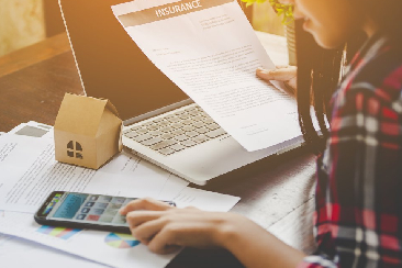 Rút bảo hiểm nhân thọ trước hạn được không? 5 điều cần biết