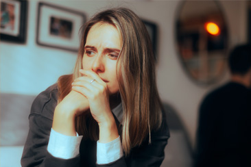 “Self-Gaslighting” – Cùng kiểm tra xem bạn có đang tự thao túng chính mình