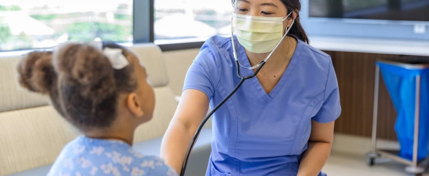 tham gia bảo hiểm cho con càng sớm càng tốt