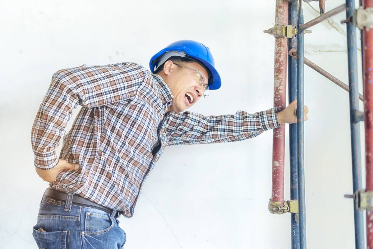 bao-hiem-tai-nan-lao-dong-doi-tuong-quyen-loi-va-muc-dong-1200x800-1