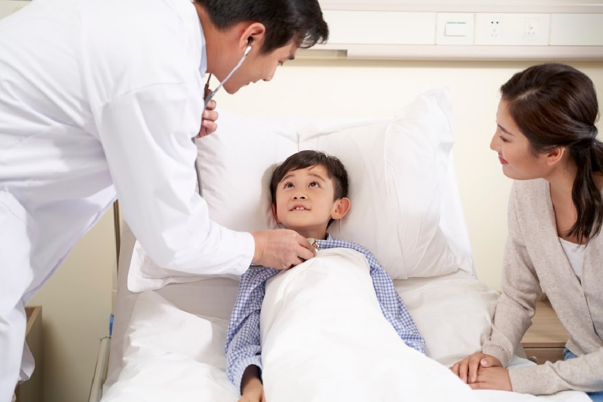 bao-hiem-y-te-tre-em-duoi-6-tuoi-4-thong-tin-cha-me-can-biet-1200x800-2