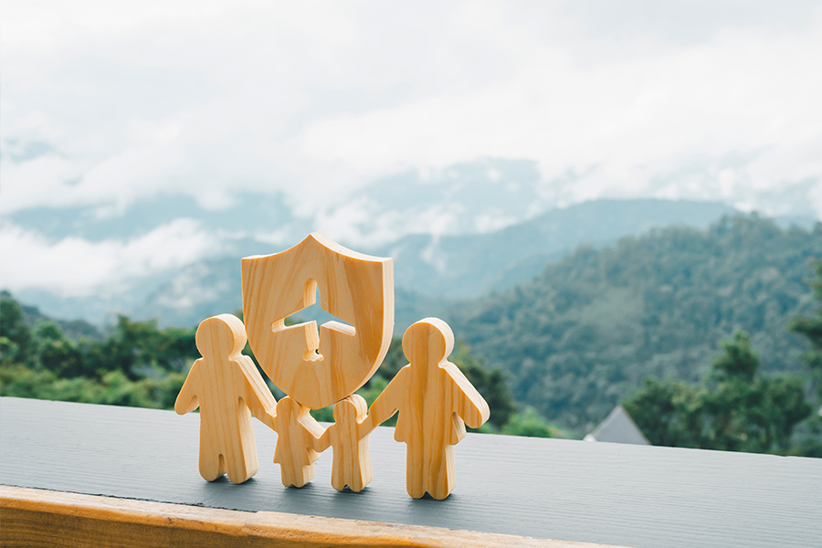 cac-loai-bao-hiem-can-co-khi-di-du-lich-xa-nha-1200x800-2