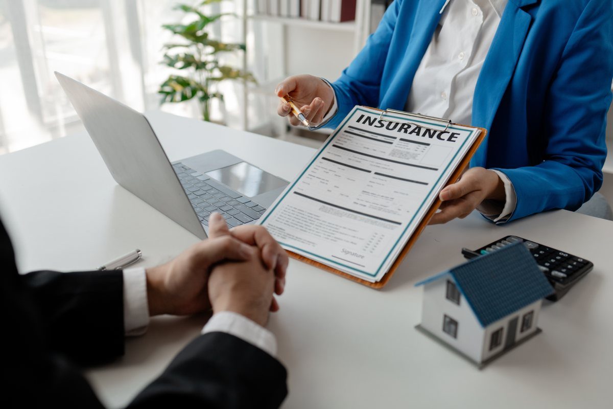 giai-thich-cac-tu-viet-tat-trong-bao-hiem-nhan-tho-moi-nhat-1200x800-1