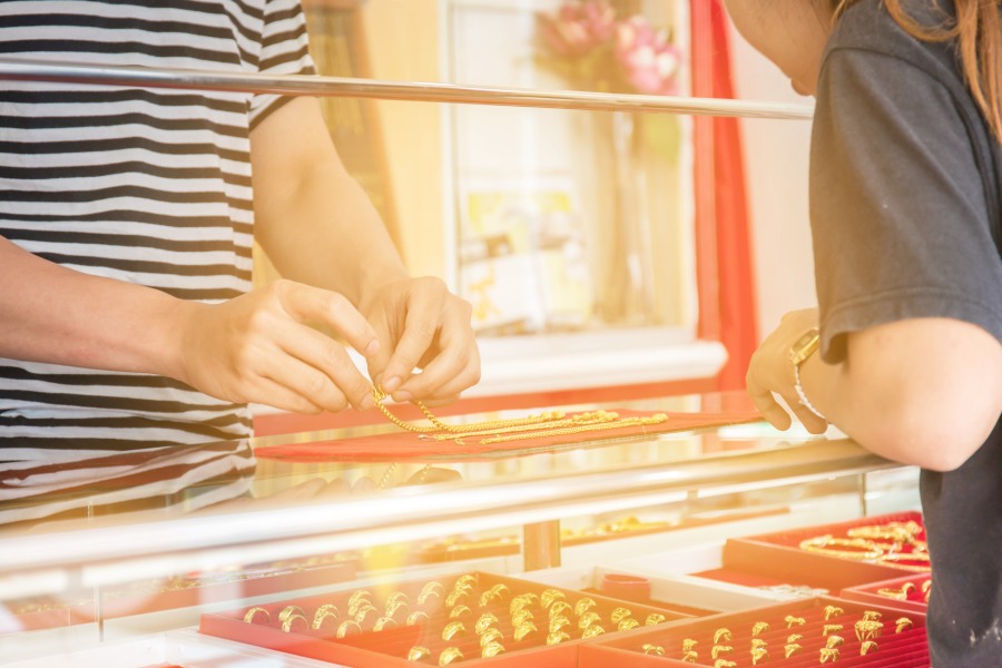 Có nên mua vàng thời điểm này để đầu tư sinh lời không?