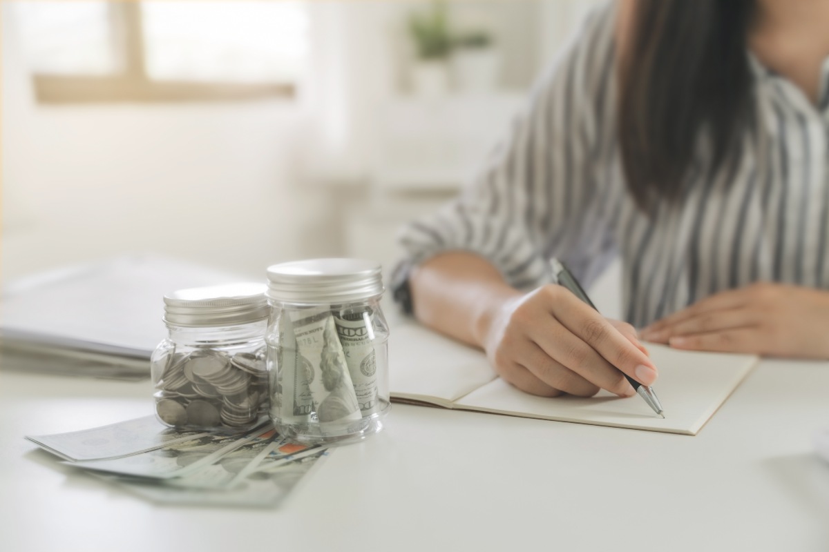 Khám phá quy tắc 5 chiếc lọ giúp quản lý tài chính thành công