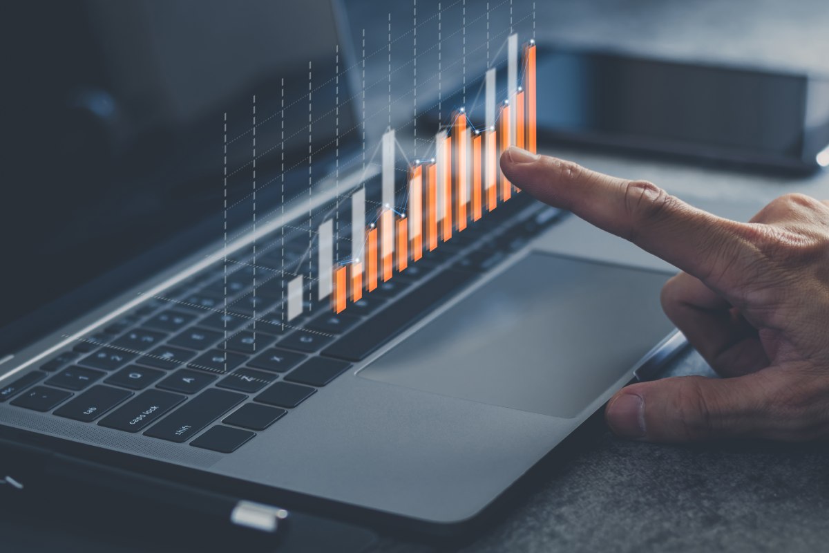 tiet-kiem-va-dau-tu-giai-phap-nao-co-loi-1200x800-2