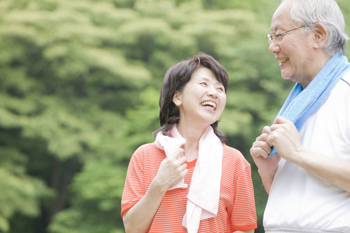 4-dieu-ban-can-lam-de-song-hanh-phuc-tuoi-gia-1200x800-2