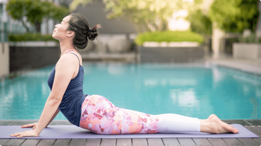 bai-viet-6-dong-tac-yoga-giup-nang-dep-dang-sang-da-05