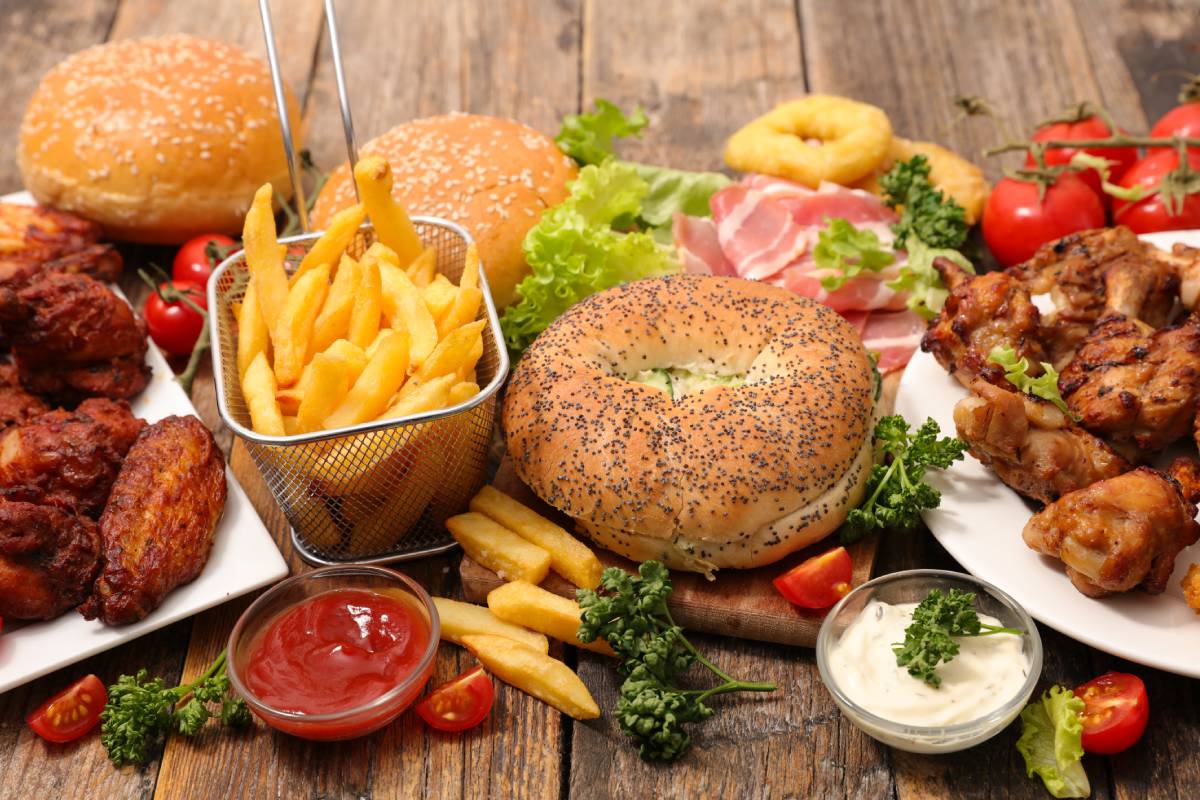 nhung-thoi-quen-an-uong-khong-lanh-manh-ban-nen-thay-doi-som-1200x800-1