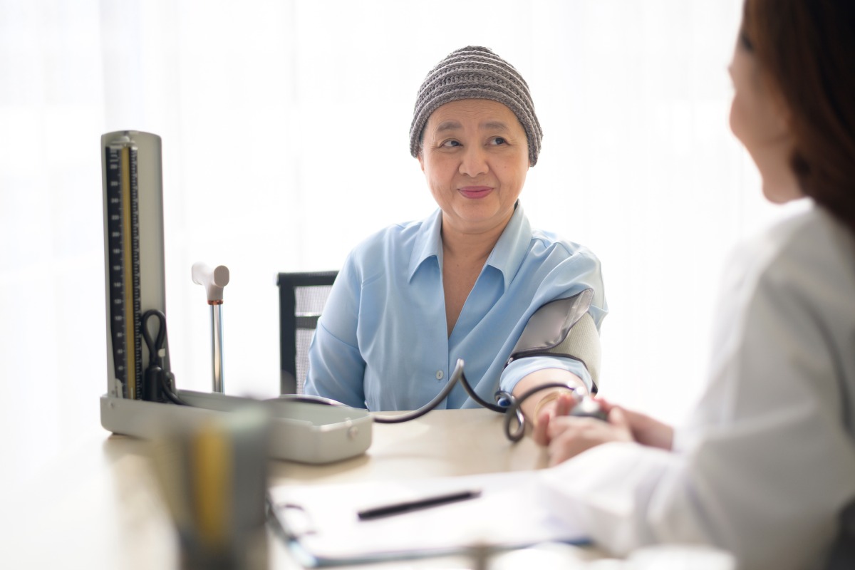 nguyen-nhan-va-yeu-to-nguy-co-gay-benh-ung-thu-ban-nen-biet-1200x800-1