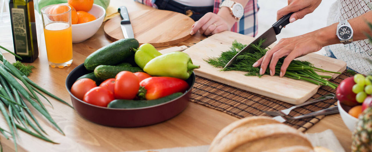 Nguyên nhân và yếu tố nguy cơ gây bệnh ung thư bạn nên biết