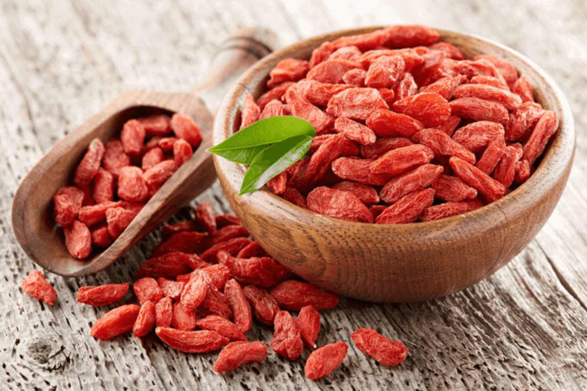 nhung-sieu-thuc-pham-giup-tang-toc-do-trao-doi-chat-1200x800-3