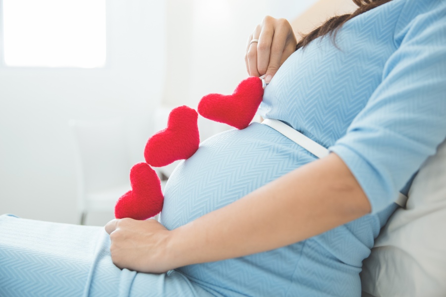 tap-yoga-khi-mang-thai-me-khoe-con-thong-minh-1200x800-3