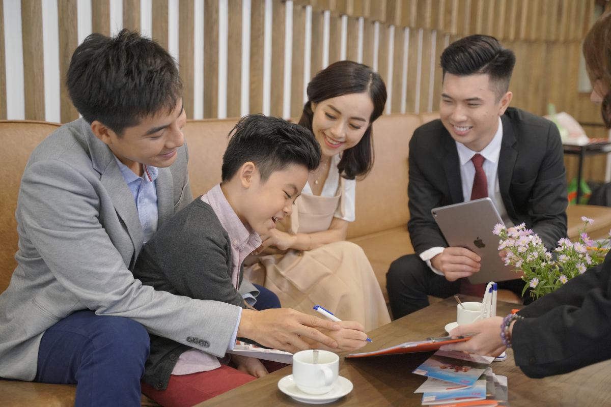 bai-viet-suc-manh-cua-giay-trang-muc-den-khi-tham-gia-bao-hiem-01